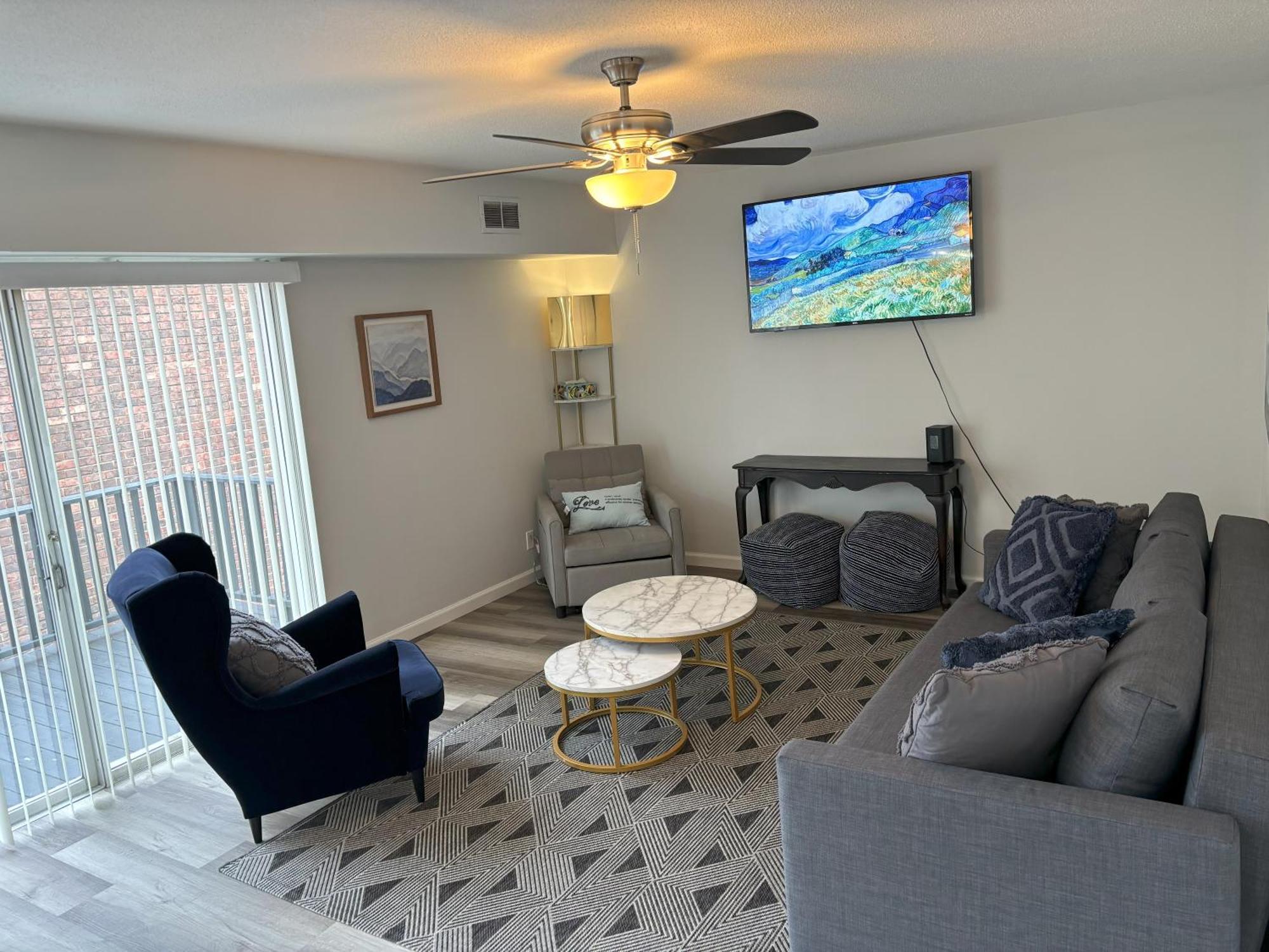 Peaceful Park 2 Bedroom Remodeled Family Suite Granite City Exterior photo